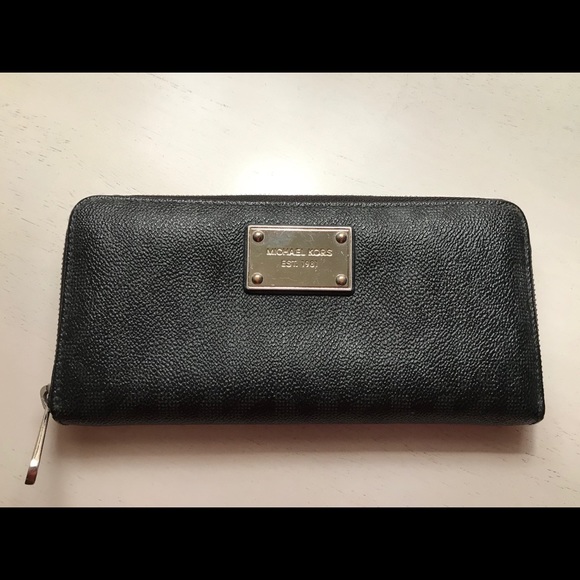 Michael Kors Handbags - Michael Kors Black MK Wallet
